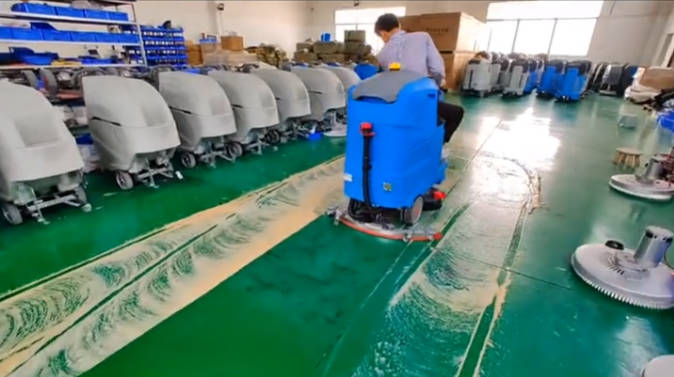 屯门2023年还在用人工的物业保洁不妨试试洗地机吧
